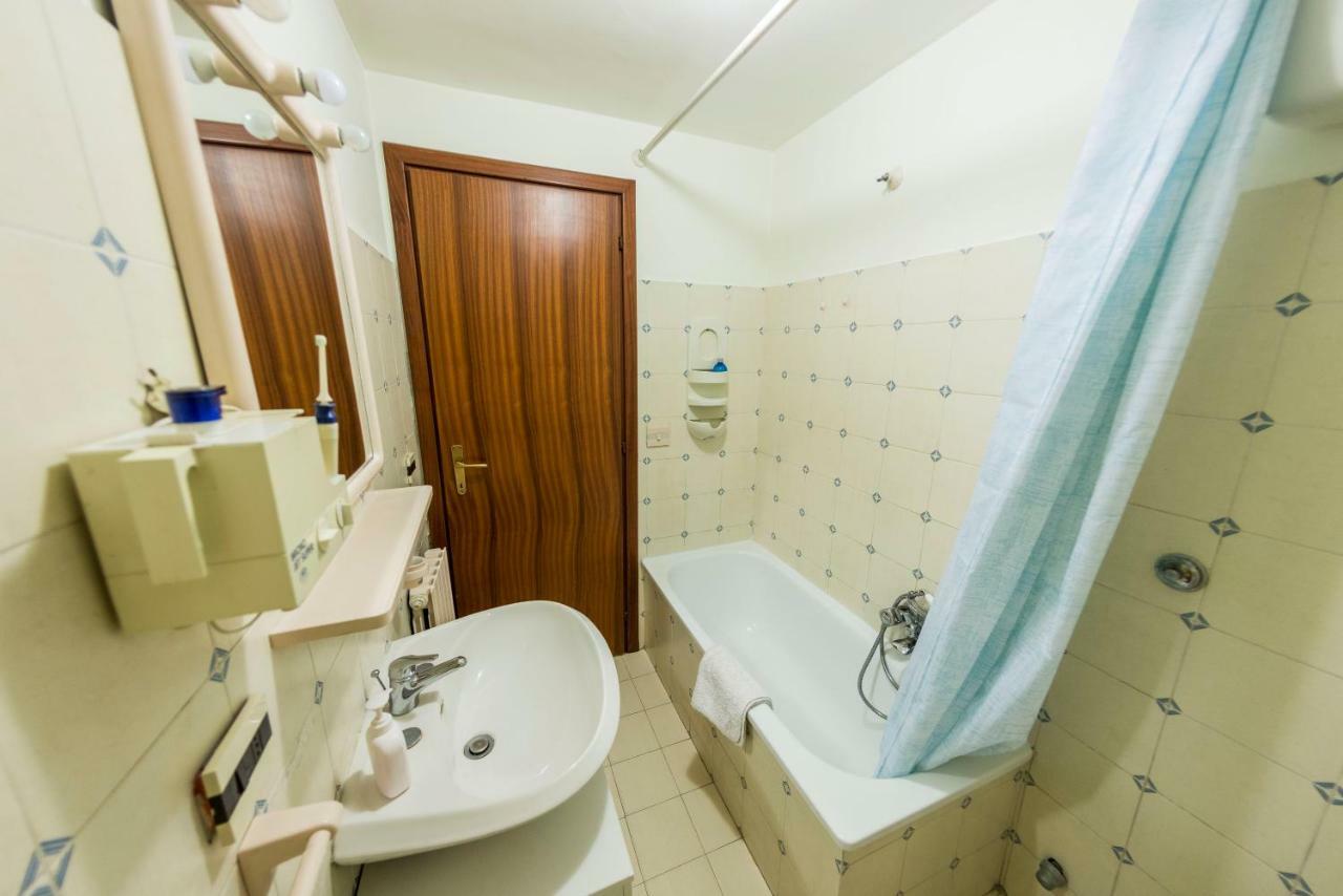 Bed & Breakfast Hotel California Terracina Εξωτερικό φωτογραφία